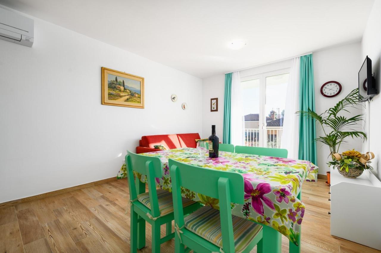 Andrea House With Apartments Умаг Екстериор снимка