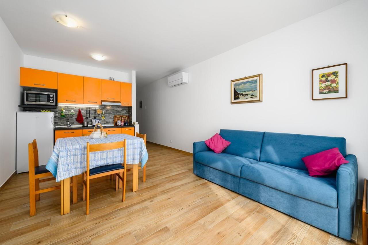 Andrea House With Apartments Умаг Екстериор снимка