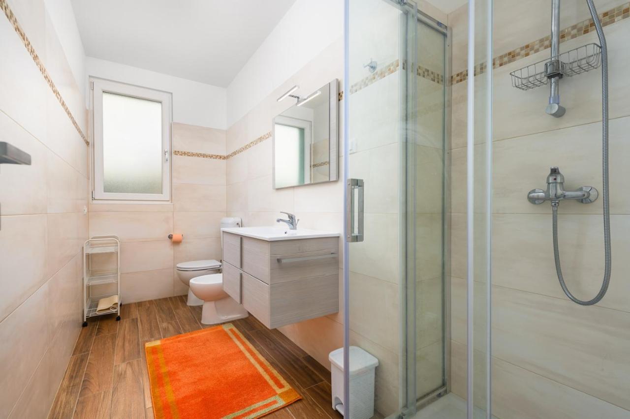 Andrea House With Apartments Умаг Екстериор снимка